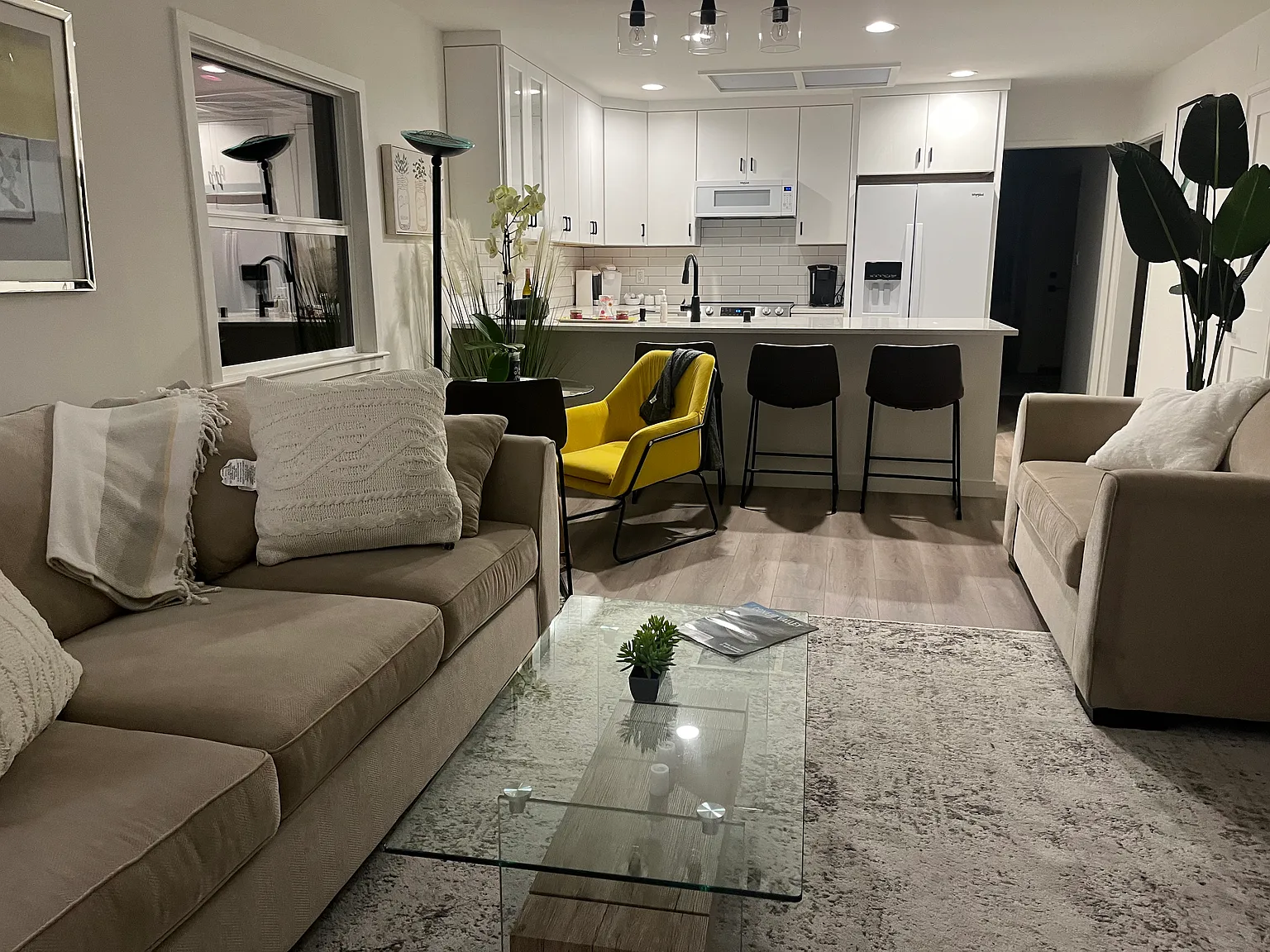 Glenbridge Cir, Westlake Village — Photo 3
