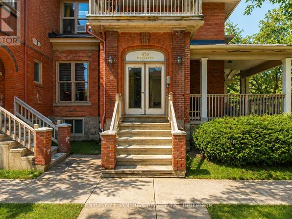 450 Maclaren St #10, Ottawa, ON K1R 5K6