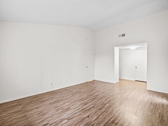 2nd image of 1148 Turquoise St