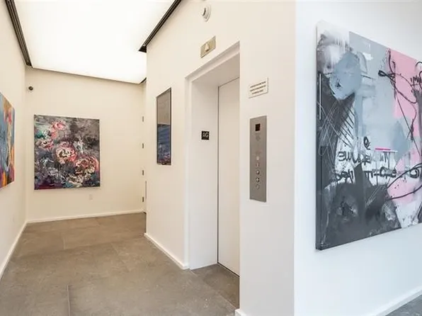 89 Hudson Street image 12 of 21