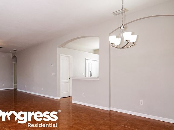 5th image of 8531 Deer Chase Dr