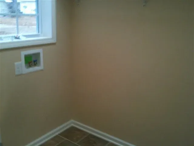 213 Wright Ave — Photo 6