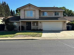 239 Fairwood Dr, Oakdale, CA 95361
