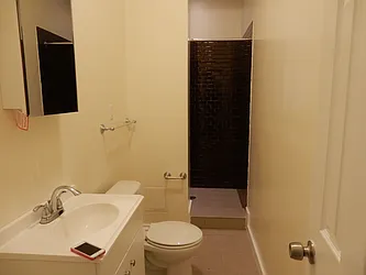 Rented by Aimee Grodanz, LREB