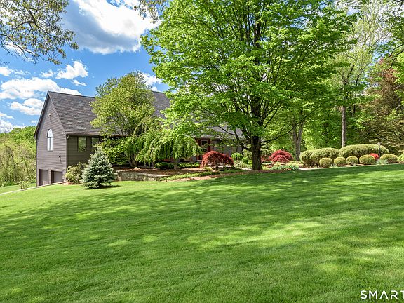 4th image of 279 Middle Haddam Road