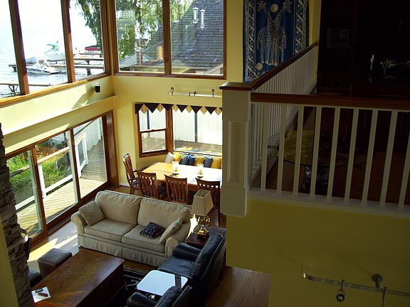 3rd image of 9025 NE Juanita Dr Unit A