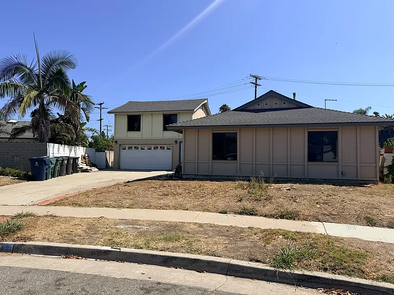 17530 Chestnut St — Photo 1