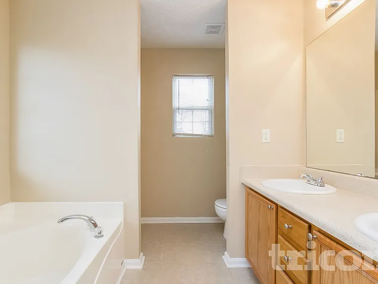 520 Gatewood Dr — Photo 8