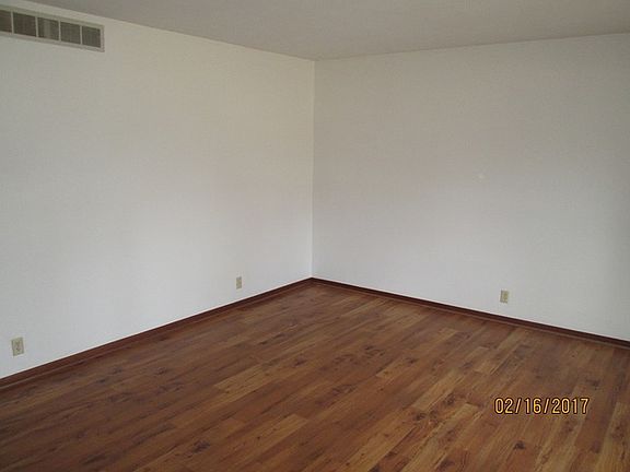 2nd image of 3269 Shelburne Dr