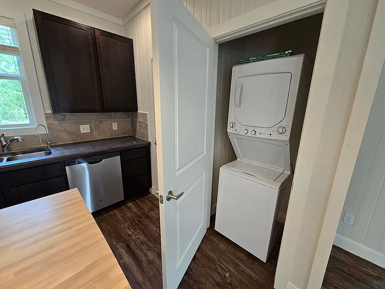 5444 Raymond Stotzer Pkwy — Photo 11