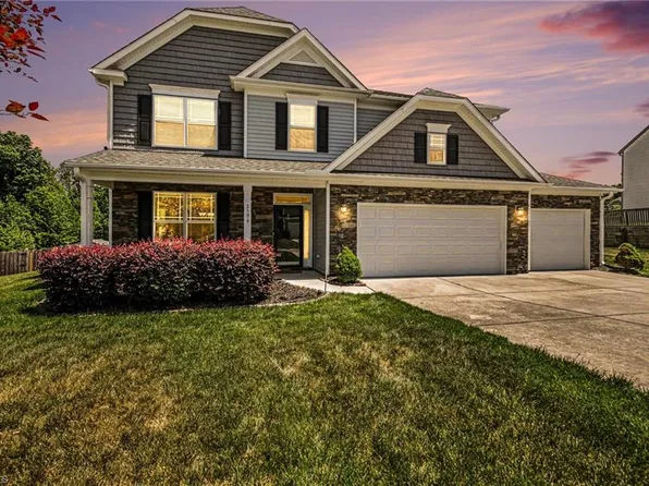 2506 Copperleaf Ct, High Point, NC 27265