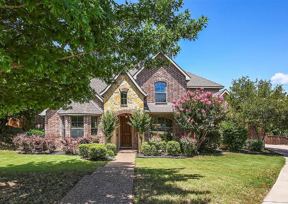 1st image of 3231 Shadow Wood Cir