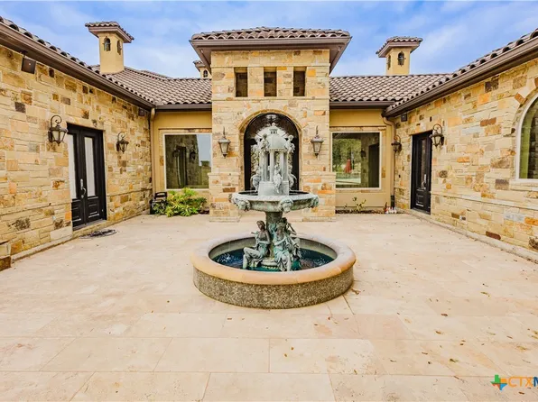 1024 Spanish Trl, New Braunfels, TX 78132