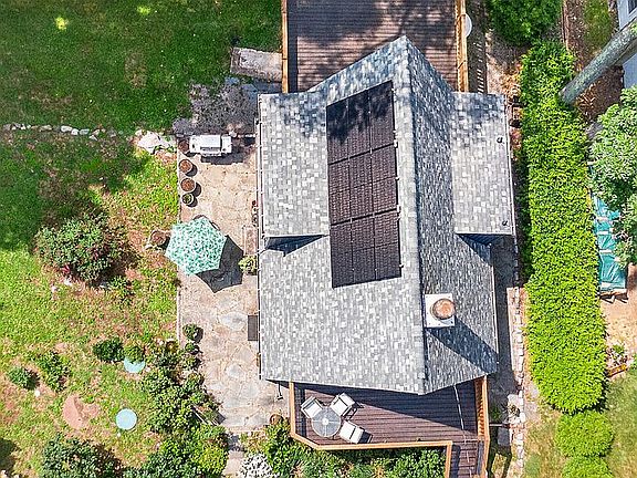 5th image of 64 Belford Dr