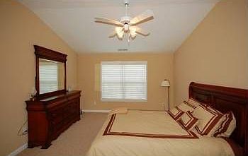 4th image of 347 Niblewill Pl
