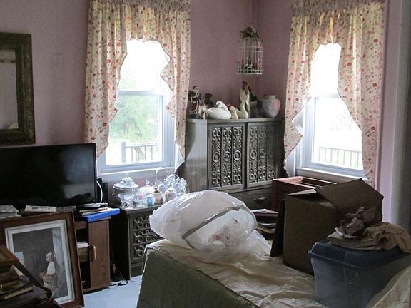 5th image of 518 S Orchard Ave