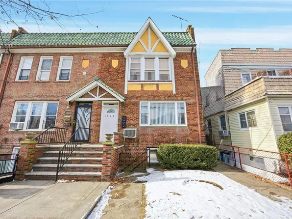 1344 E 35th St, Brooklyn, NY 11210