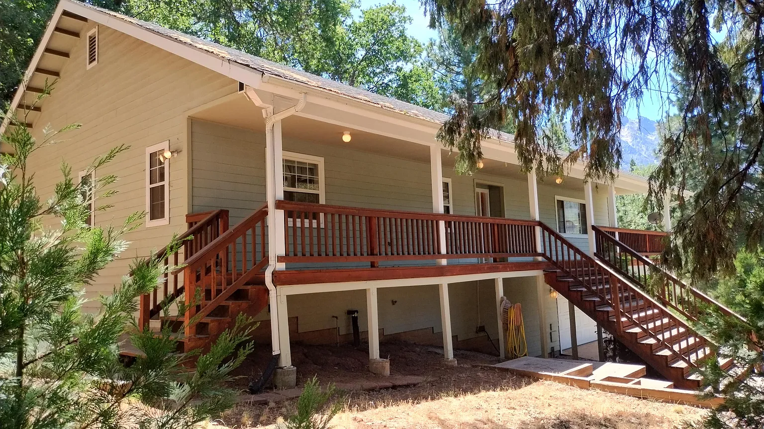 1309 Wy Court photo 1