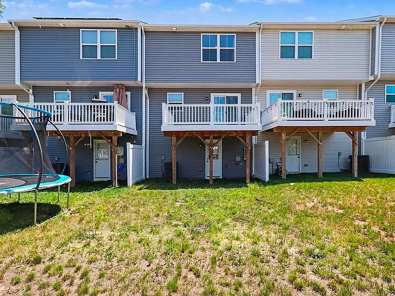 18222 Capital Ct — Photo 6