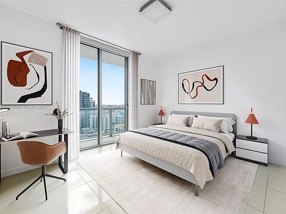 5th image of 1111 SW 1st Ave APT 2419