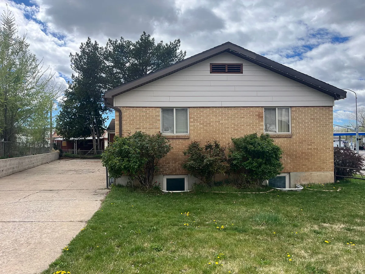 Building Photo - 277 W 4400 S