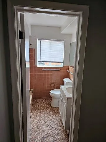 3 bed, 1.5 bath, 1400 sqft, $1,400 — Photo 4