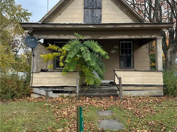 310 N Goodbread St, Nevada, OH 44849