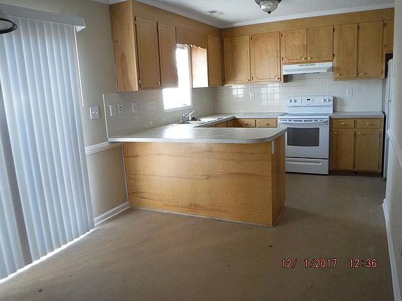 3rd image of 3995 Kkk7 Sterling Pointe Dr