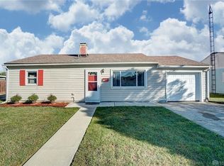 289 Redbank Dr, Fairborn, OH 45324