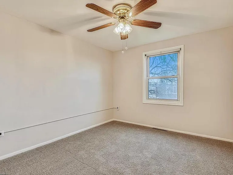 8025 Lansdale Rd — Photo 22