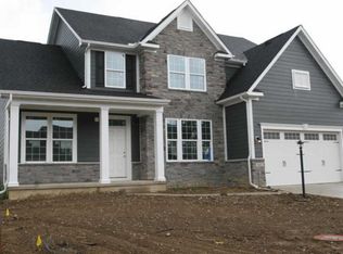 682 Cliff View Dr, Galena, OH 43021
