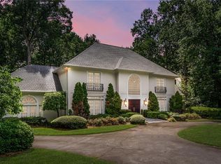 5430 Powers Overlook Ct NW, Atlanta, GA 30327