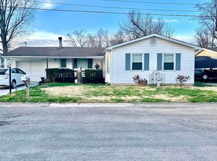 122 George St, Brighton, IL 62012