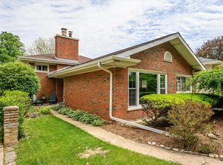 2353 S 7th Ave, North Riverside, IL 60546