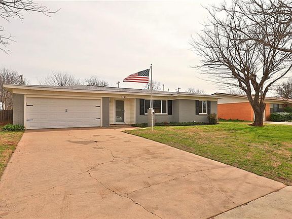 3rd image of 1429 Beechwood Ln