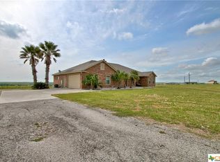 1877 Schumann Rd, Seguin, TX 78155