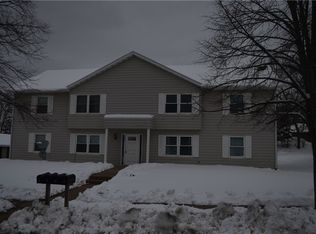 3226 Oak Knoll Dr APT 1-4, Eau Claire, WI 54701