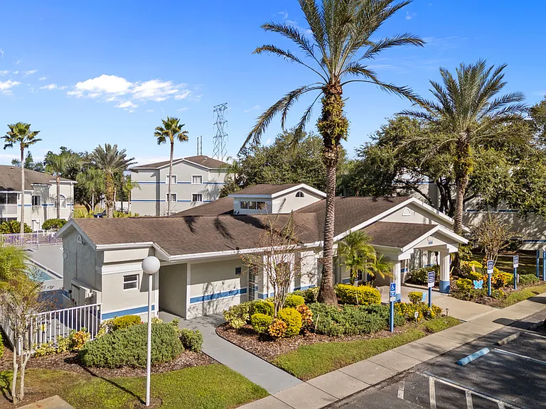 The Landings At Cypress Meadows — Photo 15