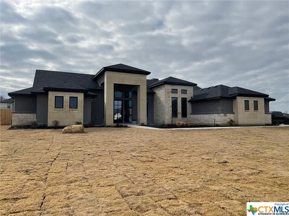 1131 Northcross Dr, Salado, TX 76571