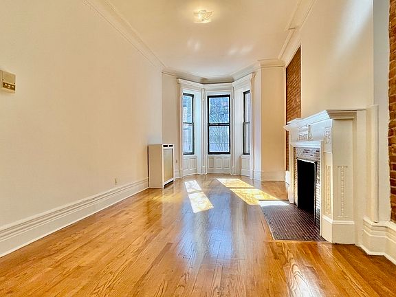 2nd image of 57 W 68th St APT 5