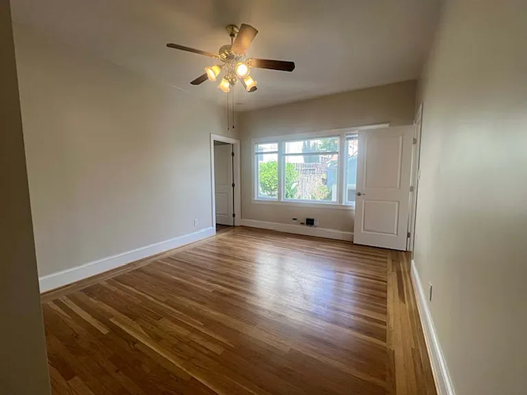 573 Wesley Ave #4 — Photo 31