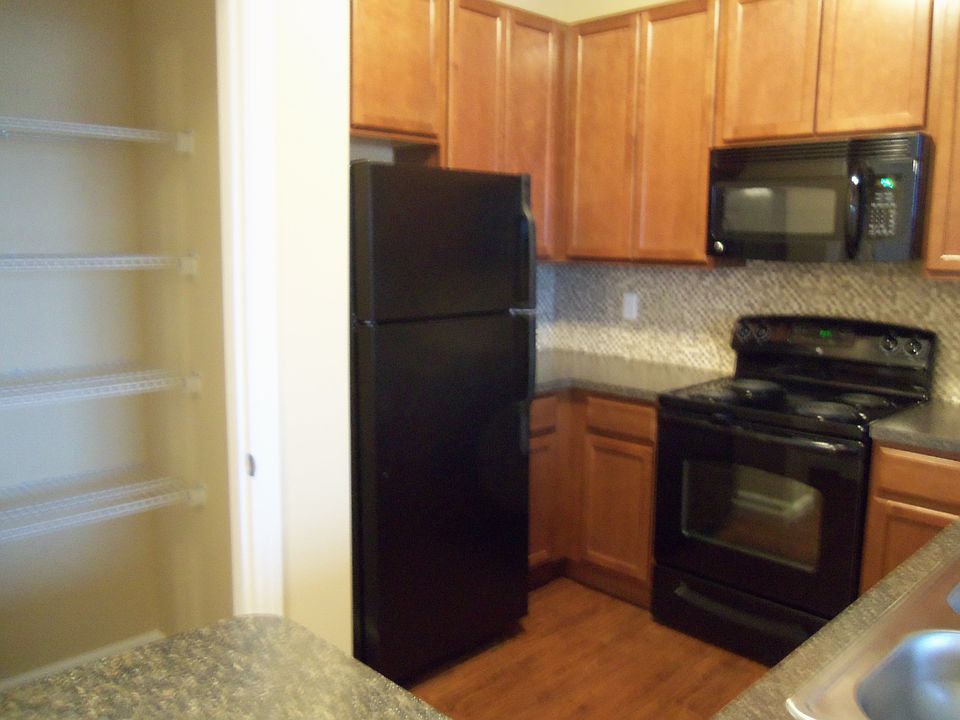 2nd image of 7250 Skyline Dr E APT 307