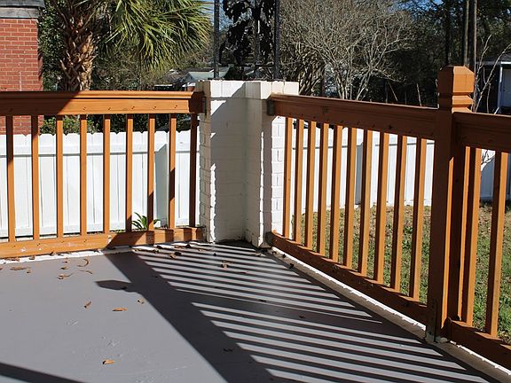 3rd image of 2829 Hood St