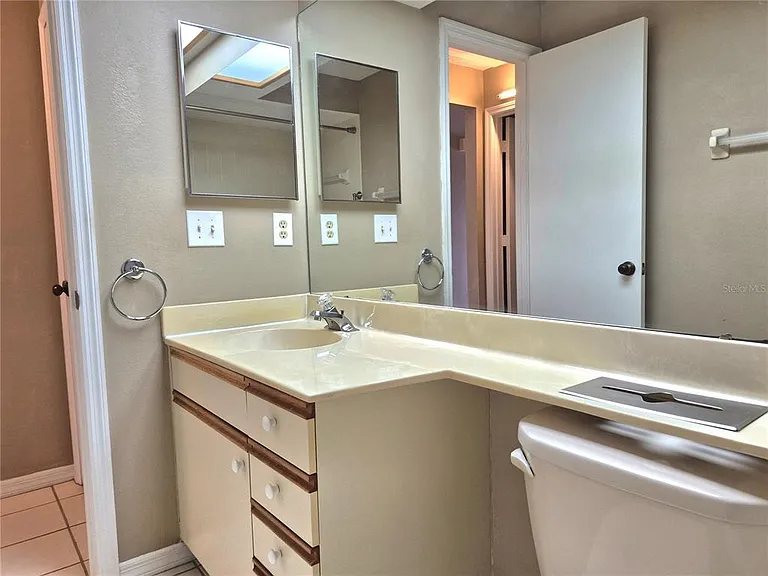 2150 Elm St #606 — Photo 22