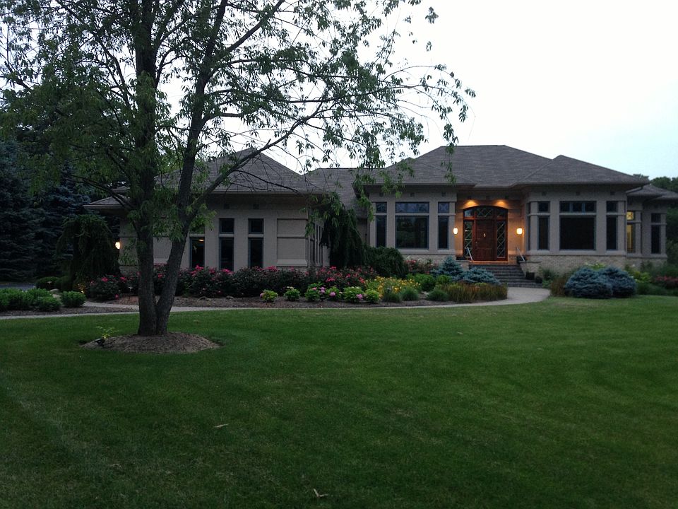 2nd image of 367 Cedar Trce