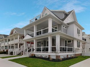 800 Saint Charles Pl, Linwood, NJ 08221