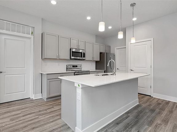 4th image of 4133 NE 20th Ct