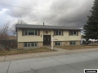 1505 James Dr, Rock Springs, WY 82901