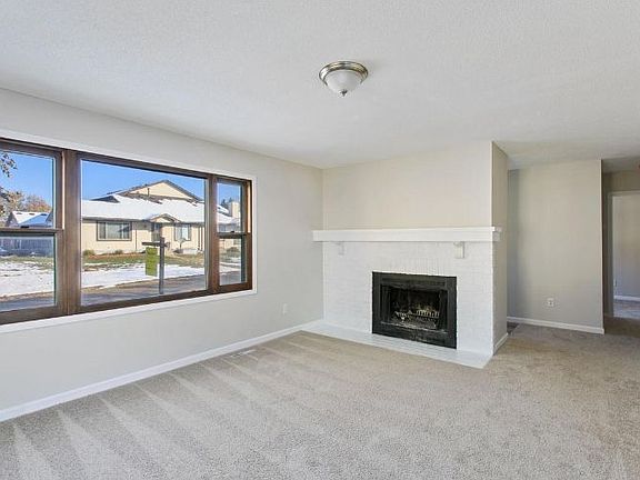3rd image of 6748 Gretchen Ct N