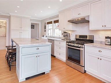 17 Edgewater Dr, Old Greenwich, CT 06870 | Zillow